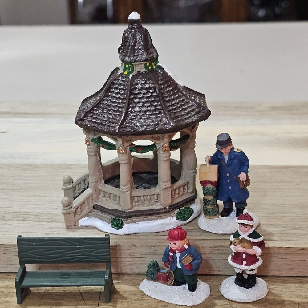 Vintage Christmas Village Resin Figurines Set 4" Gazebo Bench & Characters Holid